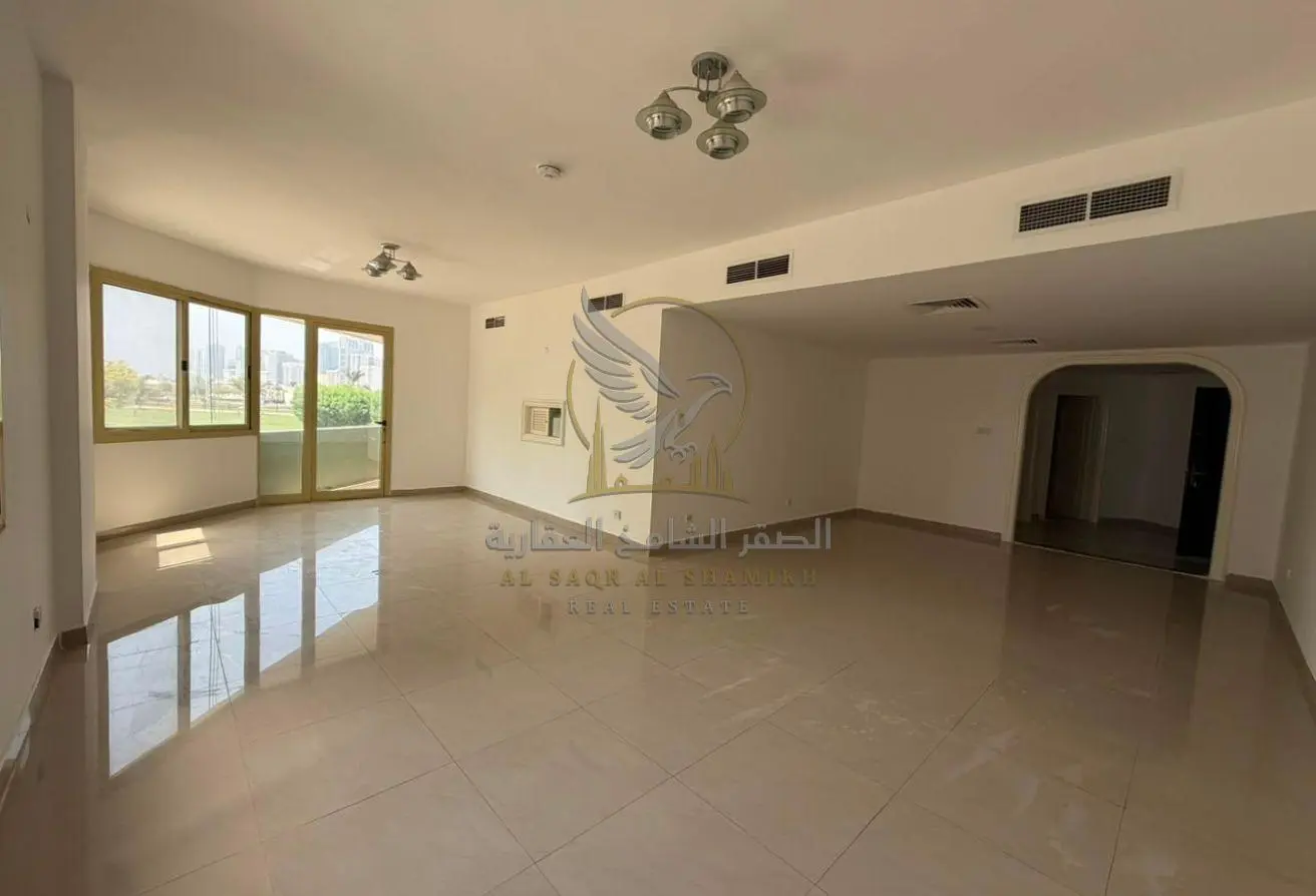 156383114 - Property Main Image