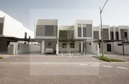 Townhouse - 3 Bedrooms - 4 Bathrooms for rent in Aurum Villas - Claret - Damac Hills 2 - Dubai