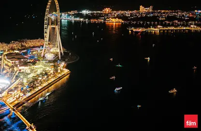 شقة - 2 غرف نوم - 3 حمامات للايجار في برج بوابه جميرا 1 - العنوان منتجع وسبا جميرا - جميرا بيتش ريزيدنس - دبي