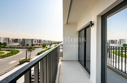 Villa - 3 Bedrooms - 4 Bathrooms for rent in Greenviews 2 - EMAAR South - Dubai South (Dubai World Central) - Dubai