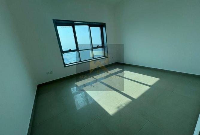 76182238 - Property Image 3