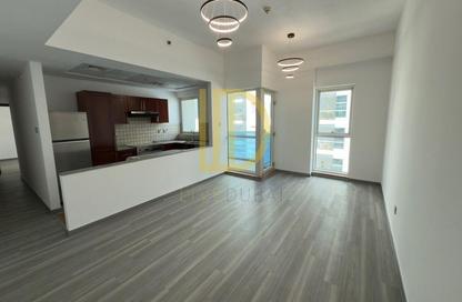 Apartment - 2 Bedrooms - 2 Bathrooms for rent in Cascades Tower - Dubai Marina - Dubai