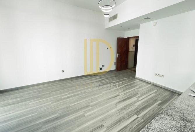 106398058 - Property Image 3