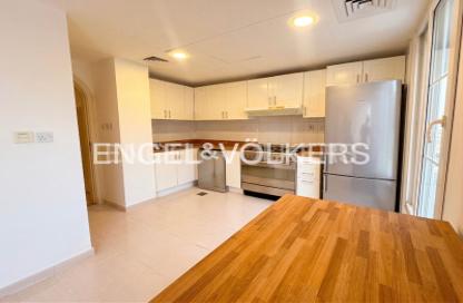 Villa - 2 Bedrooms - 3 Bathrooms for rent in Springs 3 - The Springs - Dubai Villa - 2 Bedrooms - 3 Bathrooms for rent in Springs 3 - The Springs - Dubai
