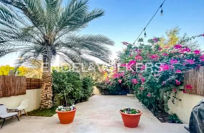 Villa - 2 Bedrooms - 3 Bathrooms for rent in Springs 3 - The Springs - Dubai