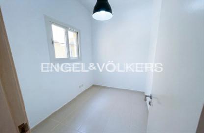 Villa - 2 Bedrooms - 3 Bathrooms for rent in Springs 3 - The Springs - Dubai