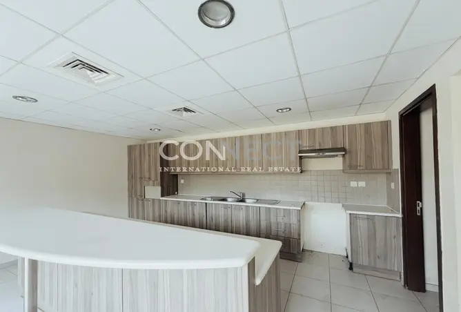 98274105 - Property Image 3