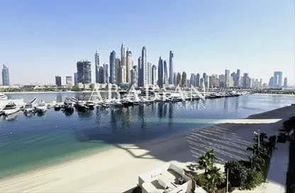 Apartment - 2 Bedrooms - 3 Bathrooms for sale in Beachgate by Address - Emaar Beachfront - Dubai Harbour - Dubai