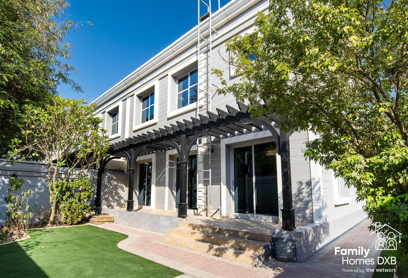 Fully Renovated | End Unit | Landscape Garden photo 29