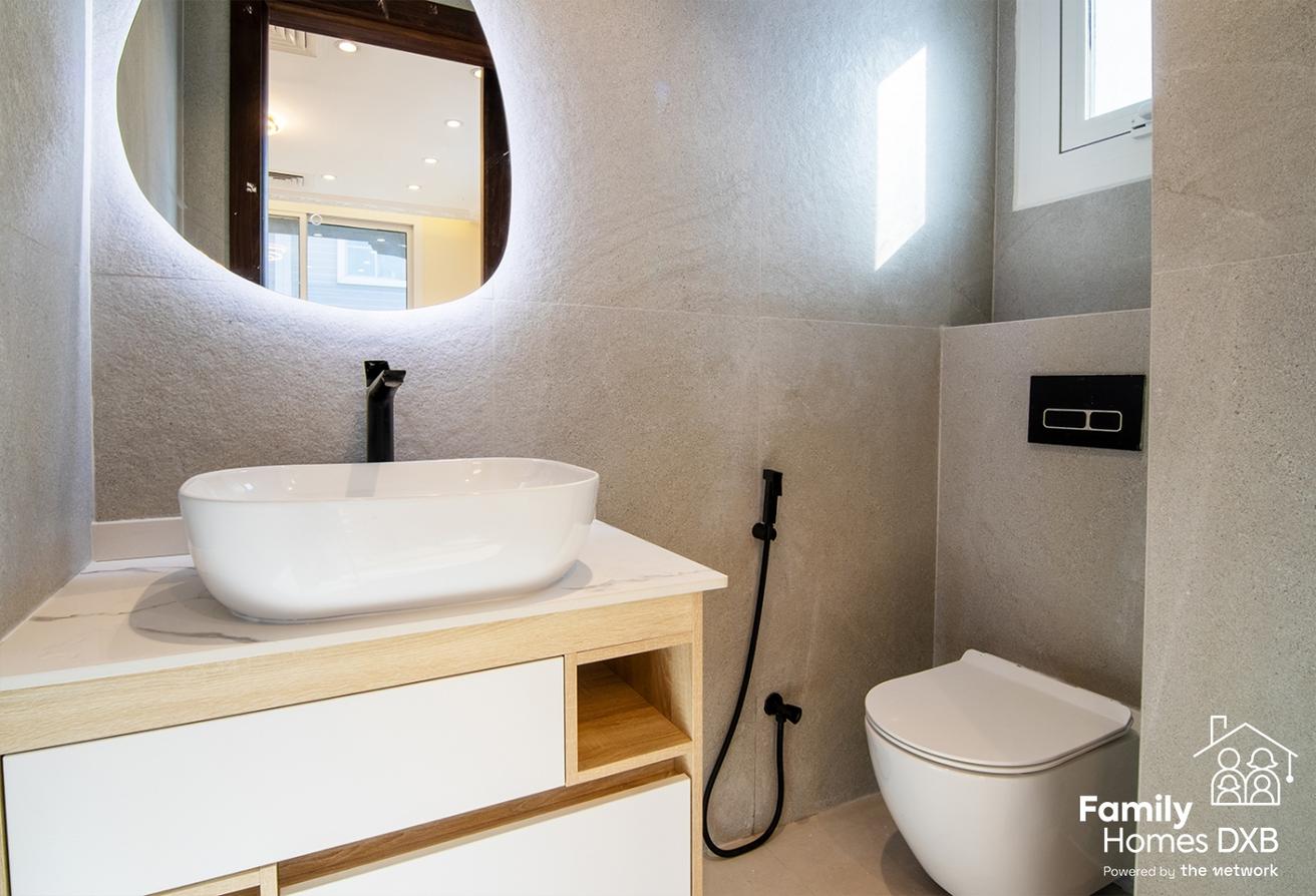 Fully Renovated | End Unit | Landscape Garden photo 20