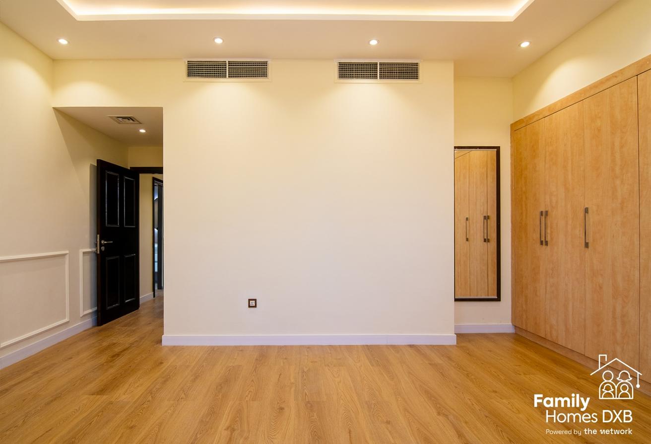 Fully Renovated | End Unit | Landscape Garden photo 6