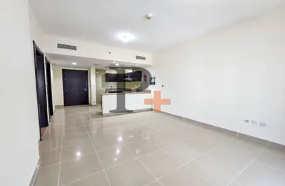 شقة - غرفة نوم - 2 حمامات للايجار في المساكن الحمراء - مدينة دبي الرياضية - دبي شقة - غرفة نوم - 2 حمامات للايجار في المساكن الحمراء - مدينة دبي الرياضية - دبي