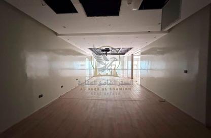 Show Room - Studio - 1 Bathroom for rent in Industrial Building 13 - Industrial Area 13 - Sharjah Industrial Area - Sharjah