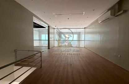 Show Room - Studio - 1 Bathroom for rent in Industrial Building 13 - Industrial Area 13 - Sharjah Industrial Area - Sharjah
