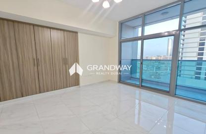 Apartment - 2 - 3 for rent in Hoor 18 - Al Jaddaf - Dubai