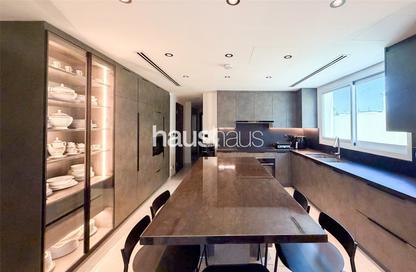 Villa - 4 Bedrooms - 4 Bathrooms for sale in District 5 - Jumeirah Park - Dubai