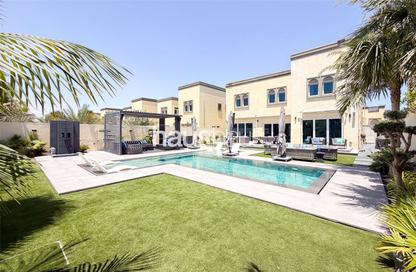 Villa - 4 Bedrooms - 4 Bathrooms for sale in District 5 - Jumeirah Park - Dubai