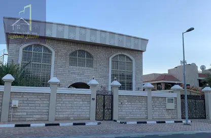 فيلا - 5 غرف نوم - 7 حمامات للبيع في القوز - ضاحية واسط (الجواز) - الشارقة