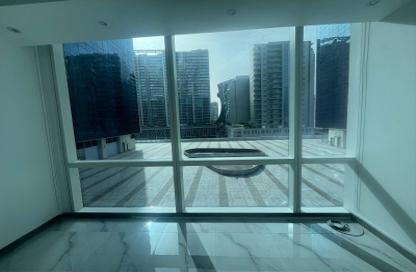 Office Space - Studio for rent in Tamani Art Tower - Business Bay - Dubai