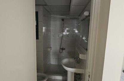 Apartment - Studio - 1 Bathroom for rent in Umm Hurair 1 - Umm Hurair - Dubai