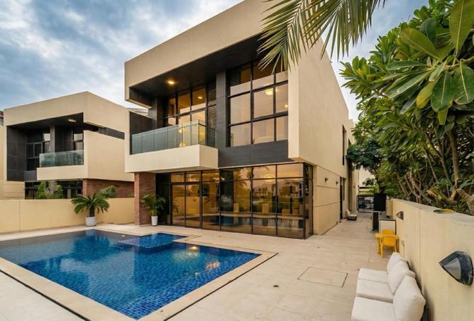 Golf course view | Vacant | spacious