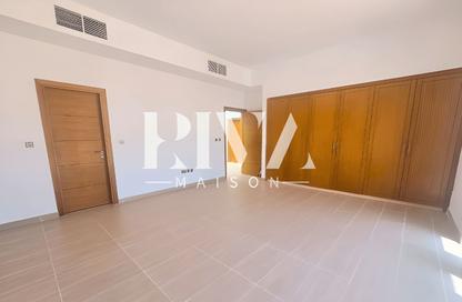 Villa - 4 Bedrooms - 4 Bathrooms for rent in Legacy Nova Villas - District 9 - Jumeirah Park - Dubai