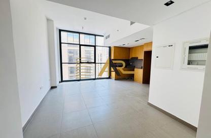 Apartment - 1 Bedroom - 2 Bathrooms for rent in Al Mamsha - Muwaileh - Sharjah