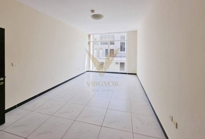 56944233 - Property Image 2