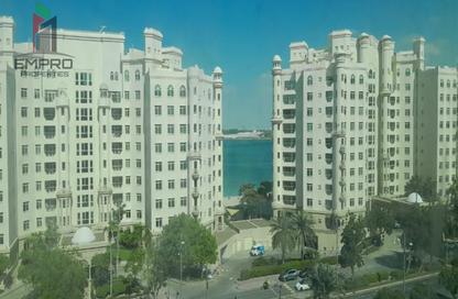 Apartment - 3 Bedrooms - 3 Bathrooms for rent in Jash Hamad - Shoreline Apartments - Palm Jumeirah - Dubai