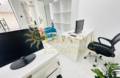 Office Space - Studio - 1 Bathroom for rent in Reem Residency - Al Karama - Dubai
