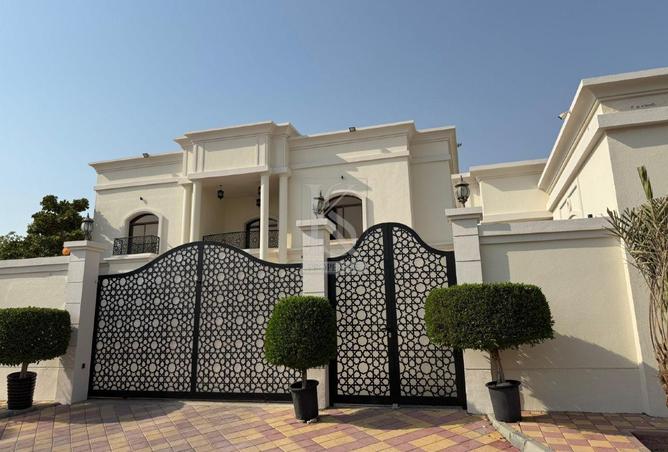 74231714 - Property Image 2