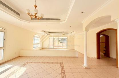 Villa - 4 Bedrooms - 6 Bathrooms for rent in Umm Suqeim 1 Villas - Umm Suqeim 1 - Umm Suqeim - Dubai