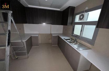 Apartment - 2 Bedrooms - 3 Bathrooms for sale in Gulfa Towers - Al Rashidiya 1 - Al Rashidiya - Ajman
