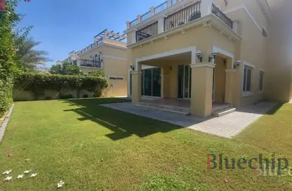 Villa - 4 Bedrooms - 5 Bathrooms for rent in District 9 - Jumeirah Park - Dubai