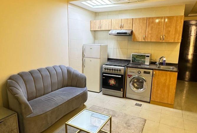 94004432 - Property Image 2
