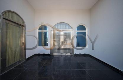 Villa - 5 Bedrooms - 6 Bathrooms for rent in Al Quoz 2 - Al Quoz - Dubai Villa - 5 Bedrooms - 6 Bathrooms for rent in Al Quoz 2 - Al Quoz - Dubai