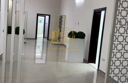 Villa - 3 - 3 for rent in Al Khabisi - Al Ain