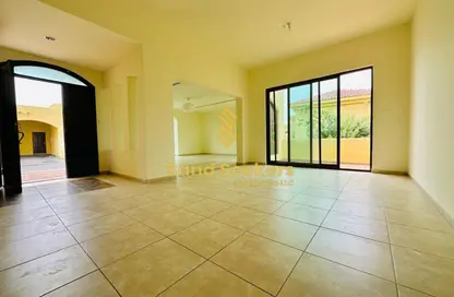 Townhouse - 3 Bedrooms - 4 Bathrooms for rent in Sas Al Nakheel Village - Sas Al Nakheel - Abu Dhabi