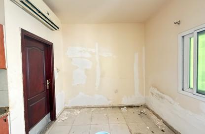 Apartment - Studio - 1 Bathroom for rent in Muwailih Building - Muwaileh - Sharjah