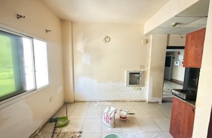 Apartment - Studio - 1 Bathroom for rent in Muwailih Building - Muwaileh - Sharjah