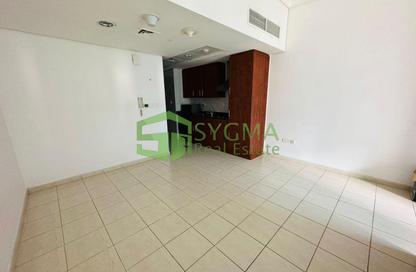 Apartment - Studio - 1 for rent in Lake Terrace - JLT Cluster D - Jumeirah Lake Towers - Dubai