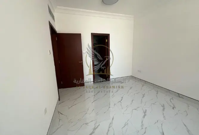 148652367 - Property Image 3