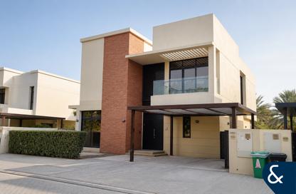 Villa - 5 Bedrooms - 6 Bathrooms for rent in Longview - Damac Hills - Dubai