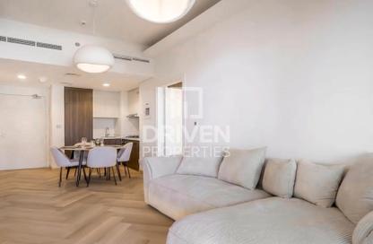 Apartment - 2 - 2 for rent in Reva Residences - Business Bay - Dubai