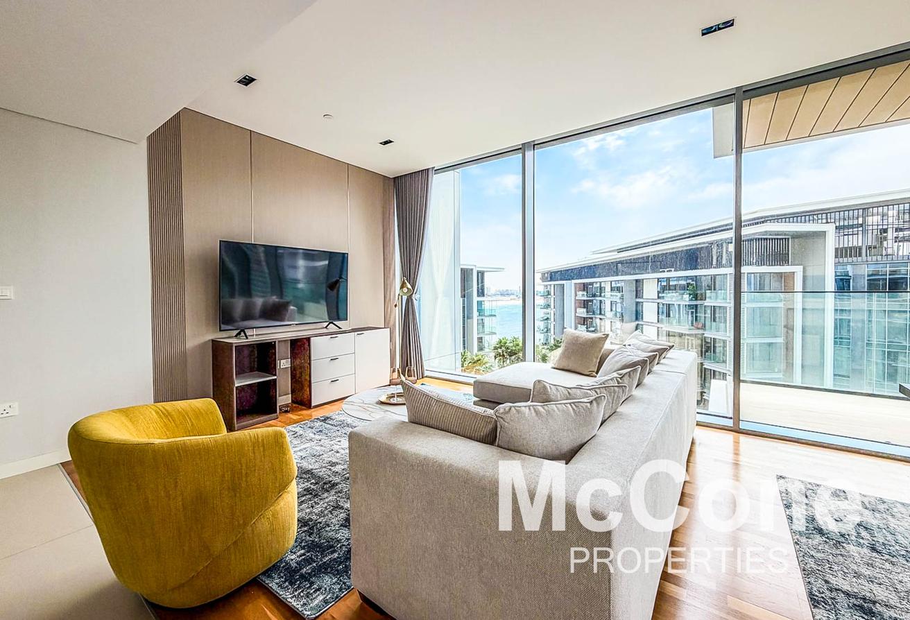 Spacious and Modern | Furnished | Price Reduced photo 5