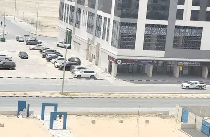 شقة - غرفة نوم - 2 حمامات للايجار في مبنى جي جي كو مويلح - تجارية مويلح - الشارقة شقة - غرفة نوم - 2 حمامات للايجار في مبنى جي جي كو مويلح - تجارية مويلح - الشارقة