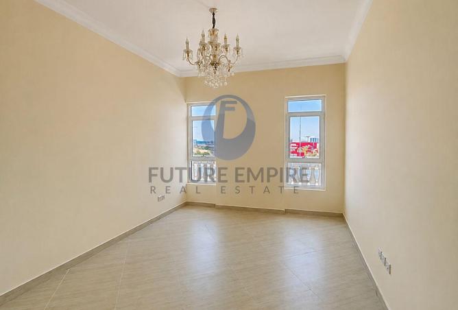 127927228 - Property Image 2
