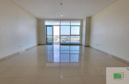 Apartment - 3 Bedrooms - 4 Bathrooms for rent in United Square - Al Khalidiya - Abu Dhabi