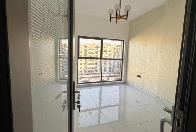 98700229 - Property Main Image