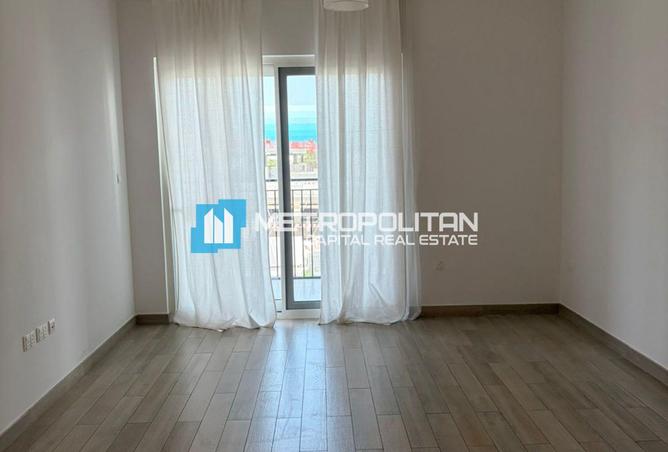 100843068 - Property Image 2